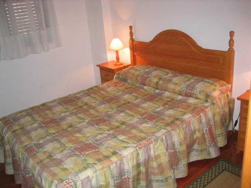 Abba Comillas Apartments Δωμάτιο φωτογραφία