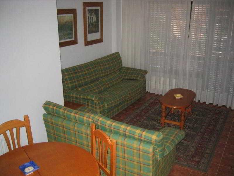 Abba Comillas Apartments Δωμάτιο φωτογραφία